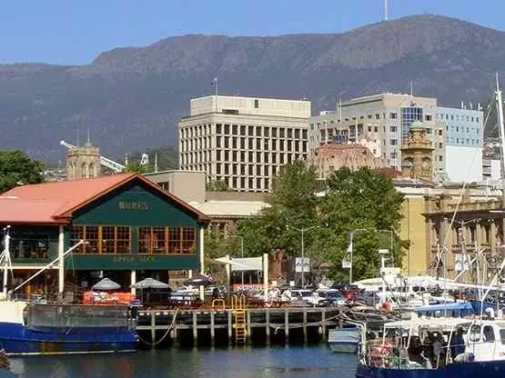 reserve-bank-building-hobart-area-1-555x416.jpg