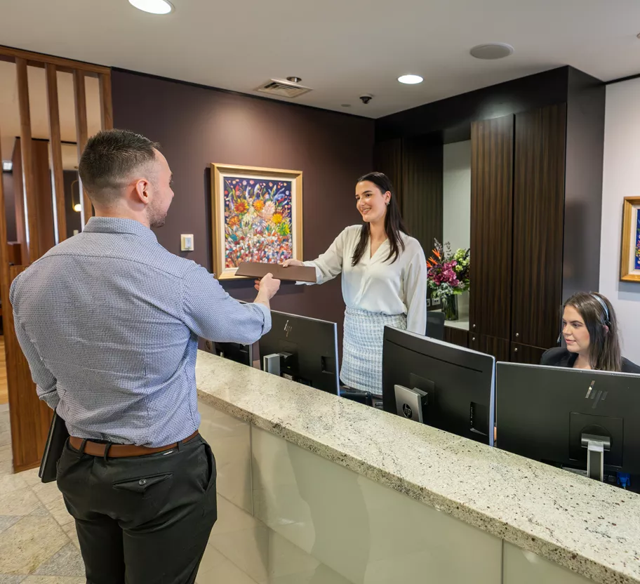 /media/43768/20262807-unbranded-reception-area-rn-1.jpg